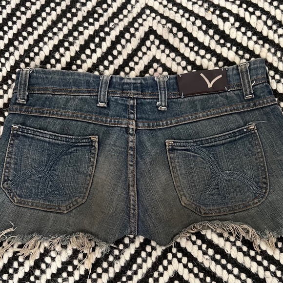 Vintage cut off Jean shorts - Picture 3 of 6